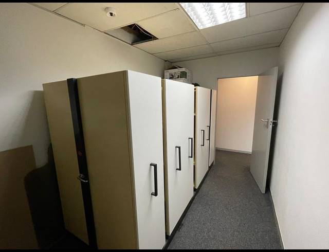 BUSINESS FOR SALE IN DIE HOEWES